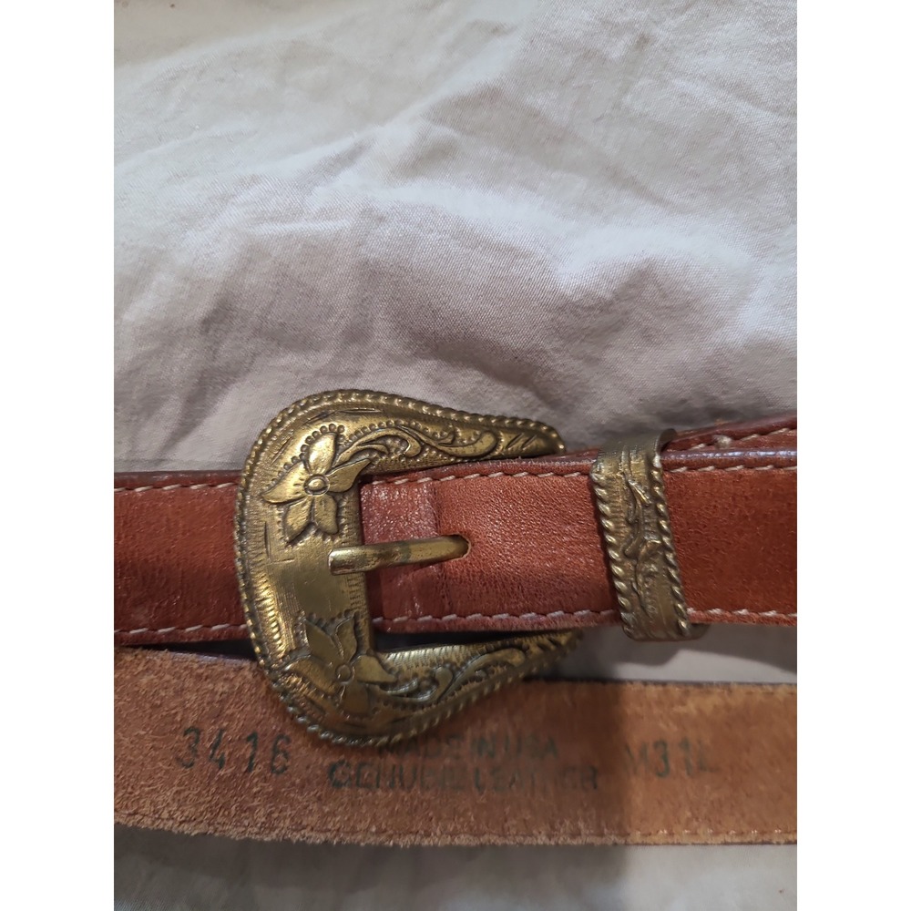 VTG. Made in USA Women SZ 31 brown Leather Belt stitching brass hardware boho